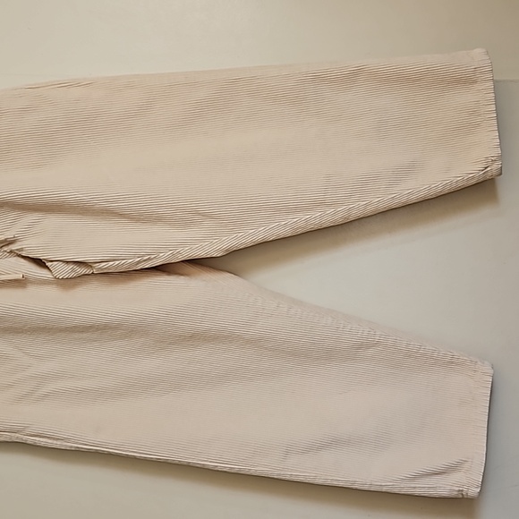 Man boohooMAN corduroy baggy pants size 30R - Picture 4 of 17